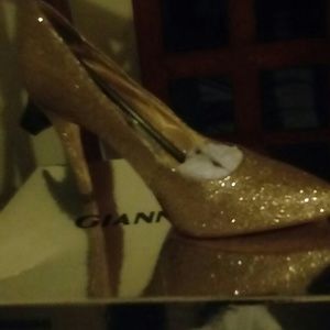 Gianni Bini high heels